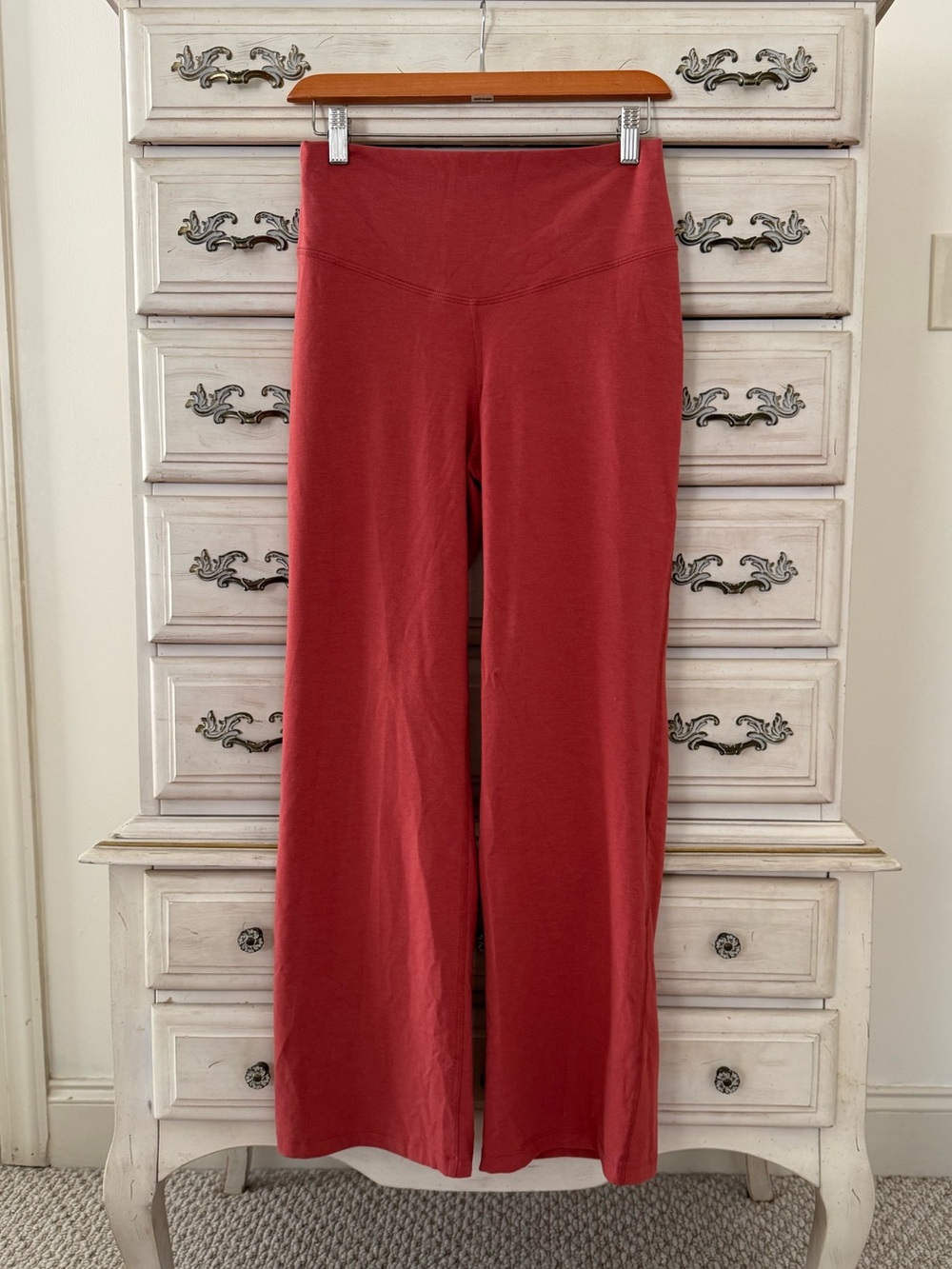 Old Navy Powerchill High Rise Bootcut Leggings